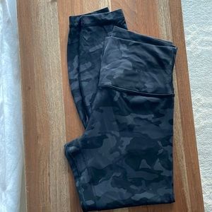 Lululemon Align Camo leggings - Sz 8